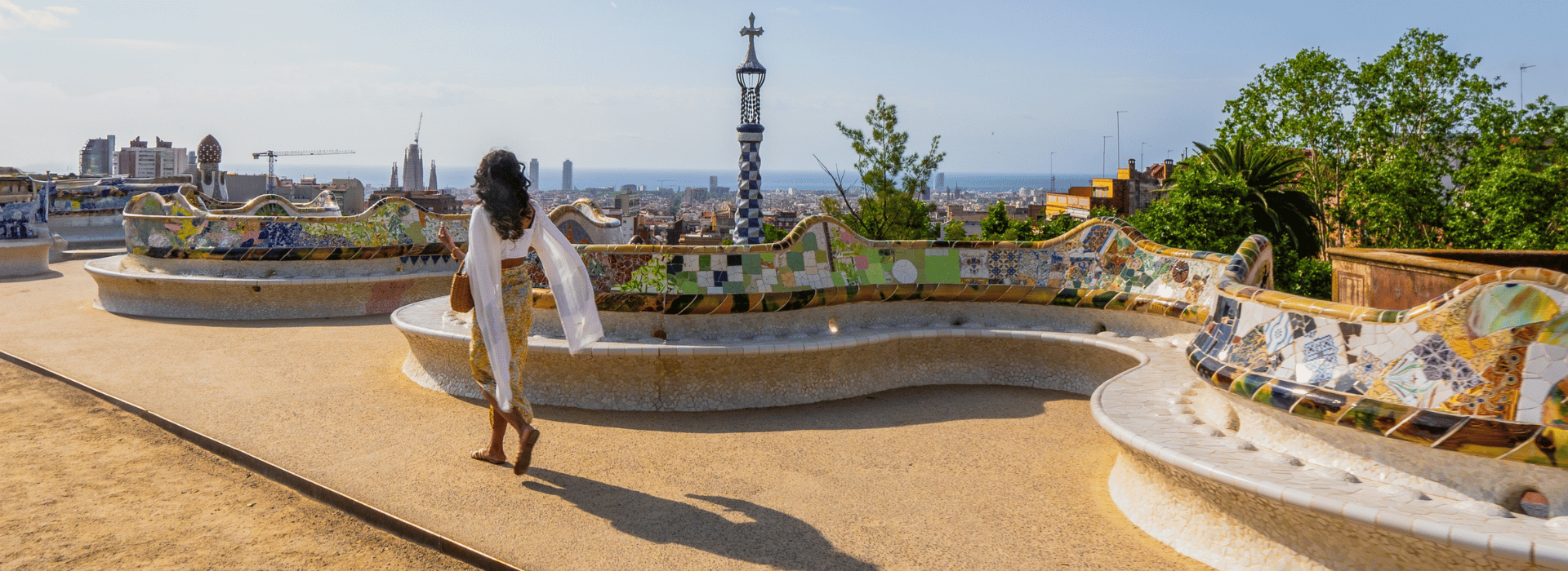 park-guell-serpentine-bench