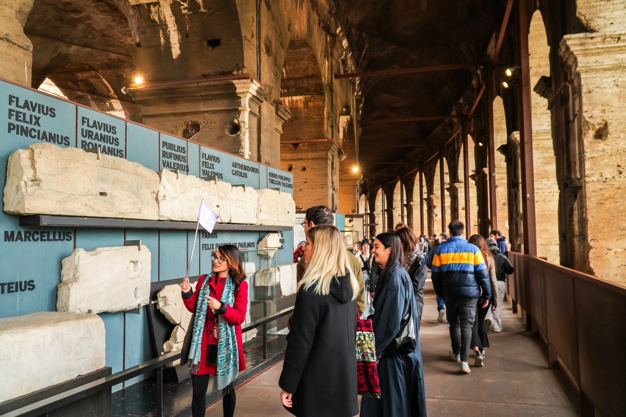 ancient Roman engineering that allowed the Colosseum to seat over 50,000 spectators​