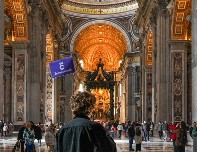 vatican museum entry way